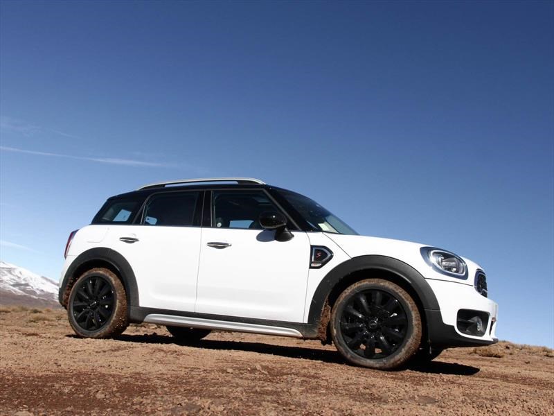 MINI Countryman 2017 - Lanzamiento en Chile