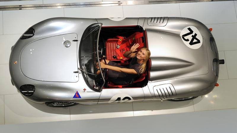 María Sharapova es la sensual cara de Porsche