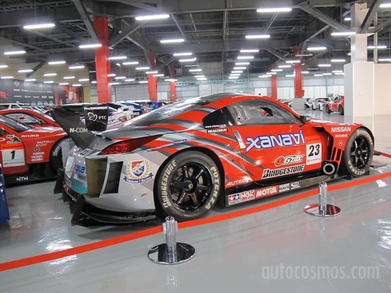 Nissan 80 aniversario - Autos de competencia