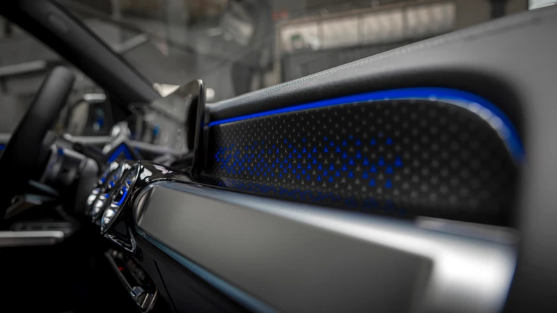 Mercedes-Benz EQA 2024