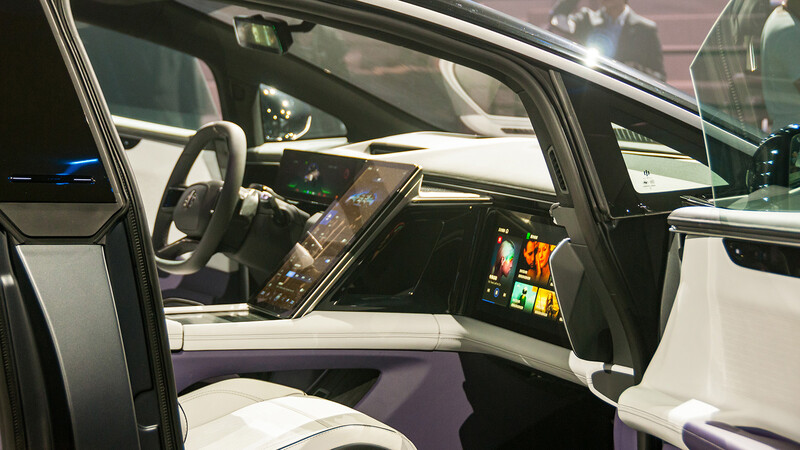 Human Horizons HiPhi X