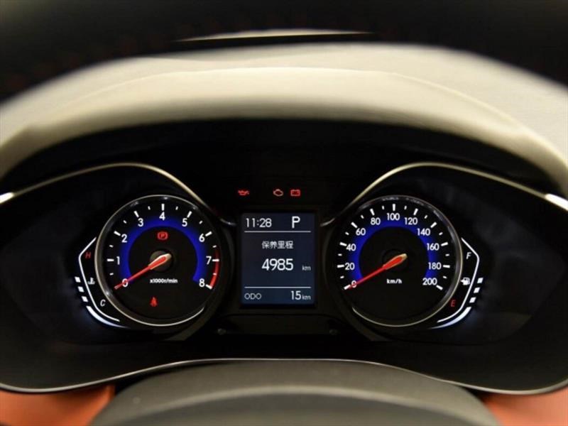 BAIC X35 2018