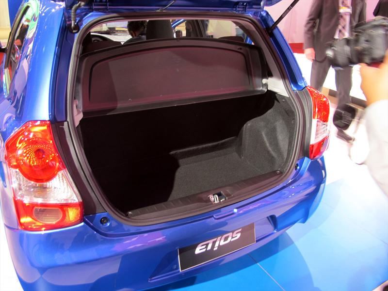 Toyota Etios debuta en el Salón de San Pablo