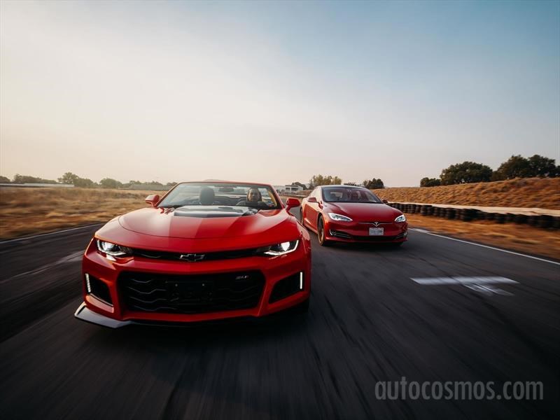 Tesla Model S P100D VS Chevrolet Camaro ZL1 Conv