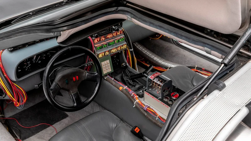 Leyendas: el DeLorean de Volver al Futuro