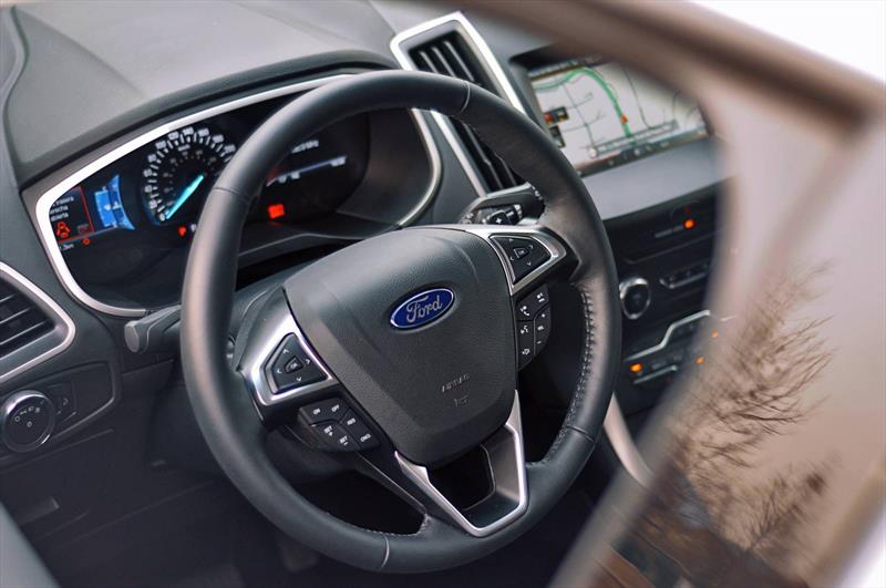 Ford Edge 2016