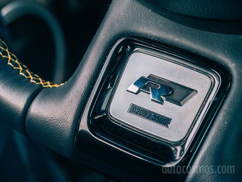 Volkswagen Beetle Turbo R 2014