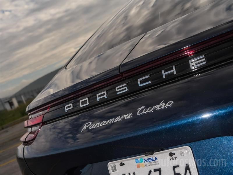 Porsche Panamera Turbo 2017