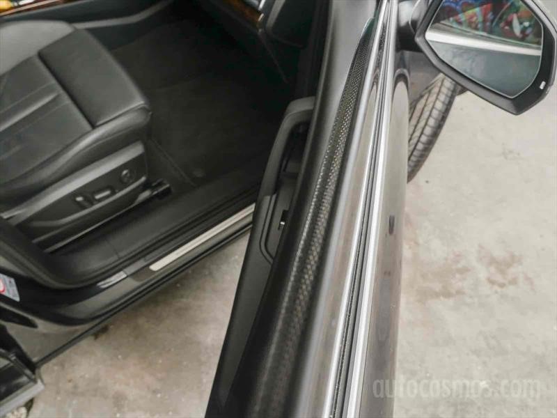 Audi Q5 Security 2018