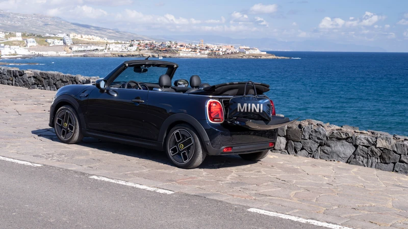 MINI Cooper SE Cabrio