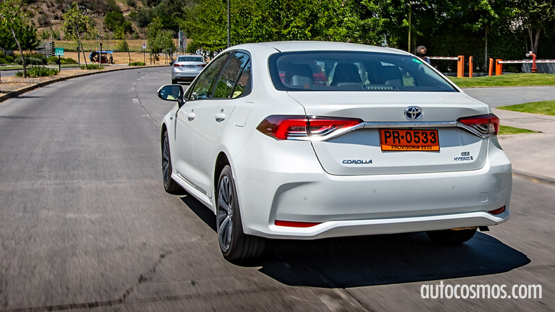 Test Drive Toyota Corolla Hybrid 2021