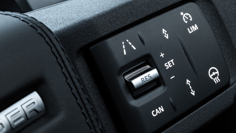 Land Rover Defender V8