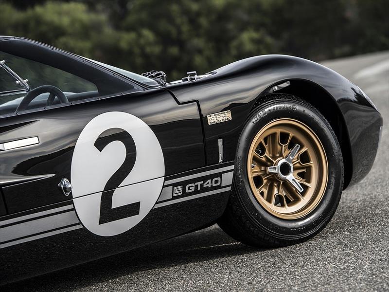 Ford GT40 MKII 50th Anniversary