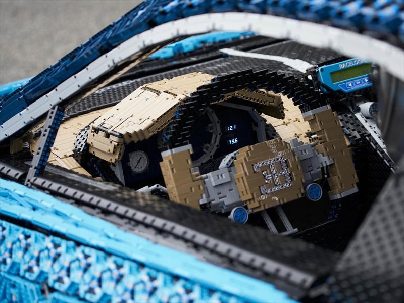 Bugatti Chiron de LEGO a tamaño real