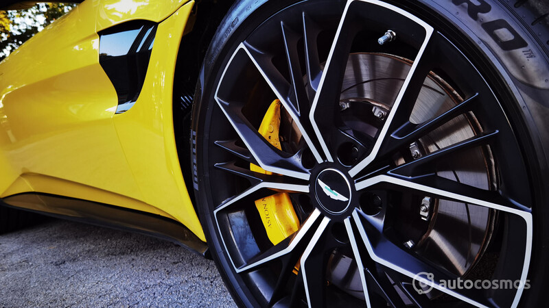 Aston Martin Vantage Roadster a prueba