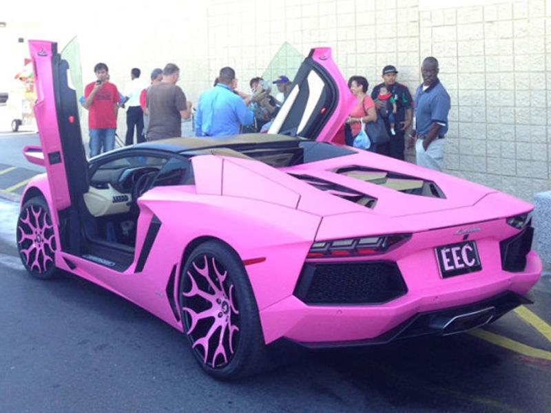 Lamborghini Aventador rosado de Nicki Minaj