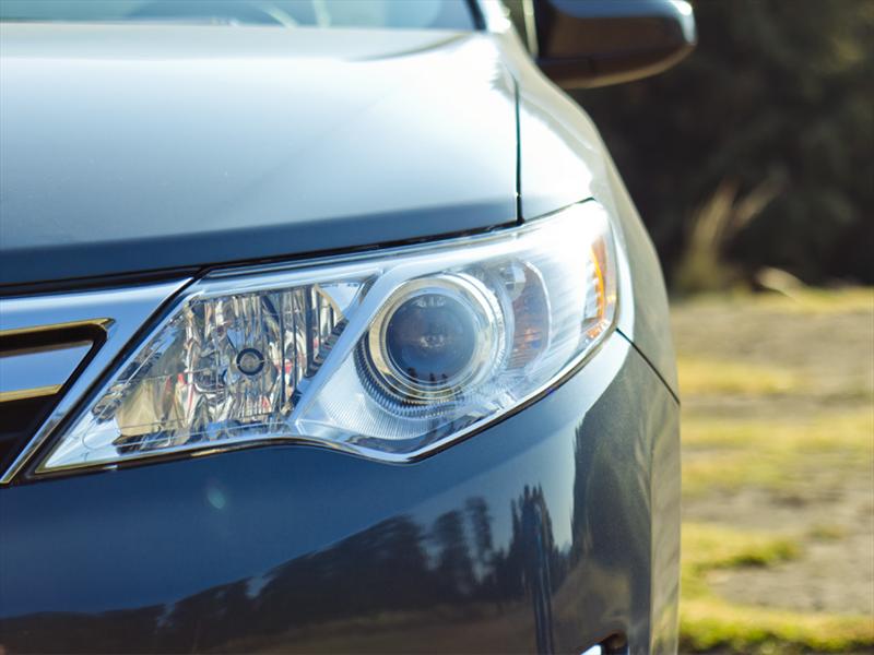Toyota Camry V6 2012 prueba