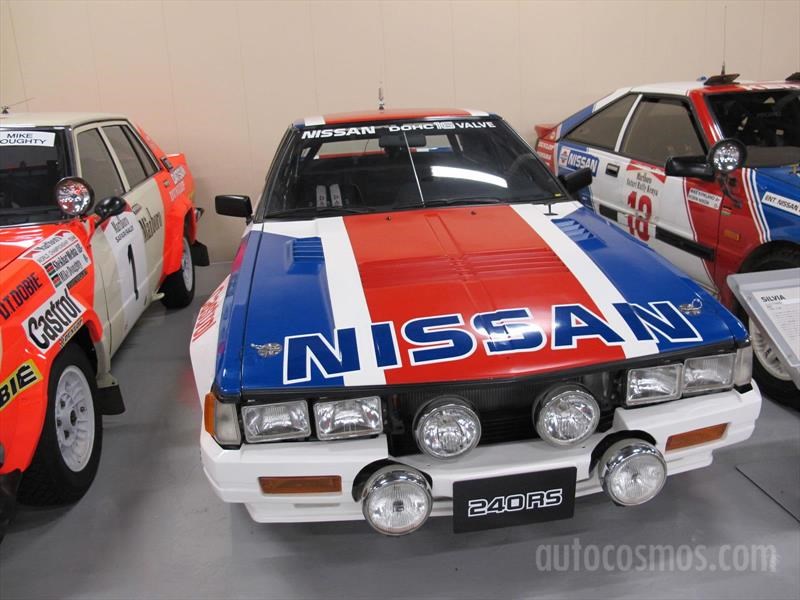 Nissan 80 aniversario - Autos de competencia