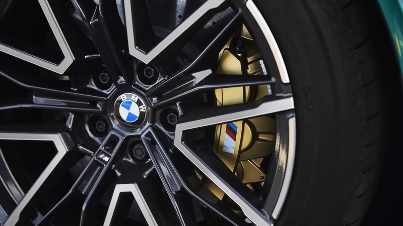 BMW M5 2025 (G90)