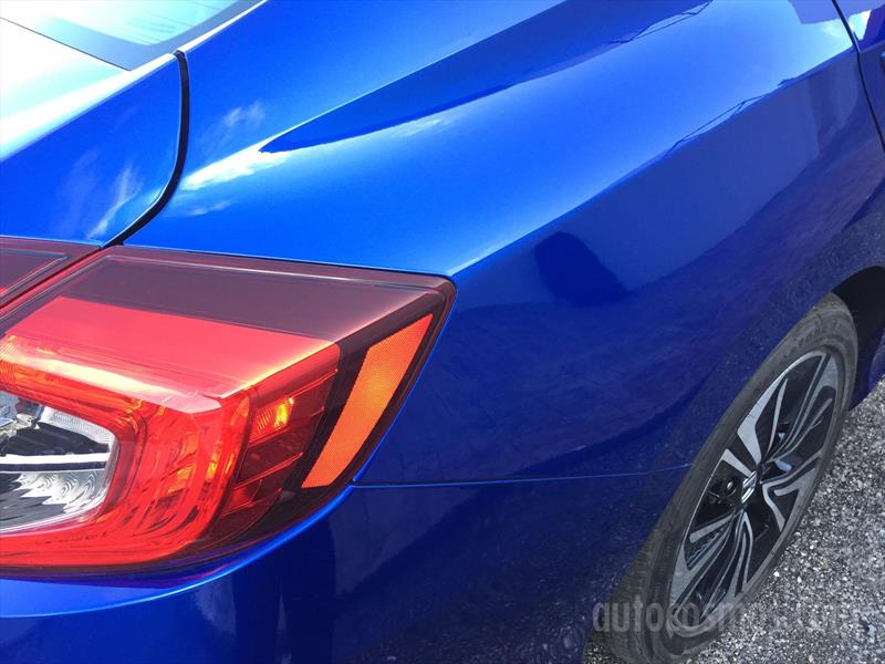 Honda Civic Sedán 2016 llega a México