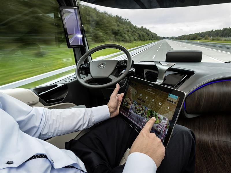 Mercedes-Benz Future Truck 2025 Concept