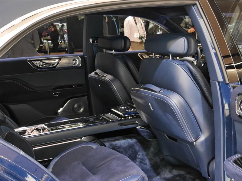 Lincoln Continental Concept