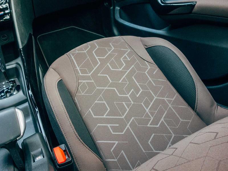 Peugeot 2008 2014