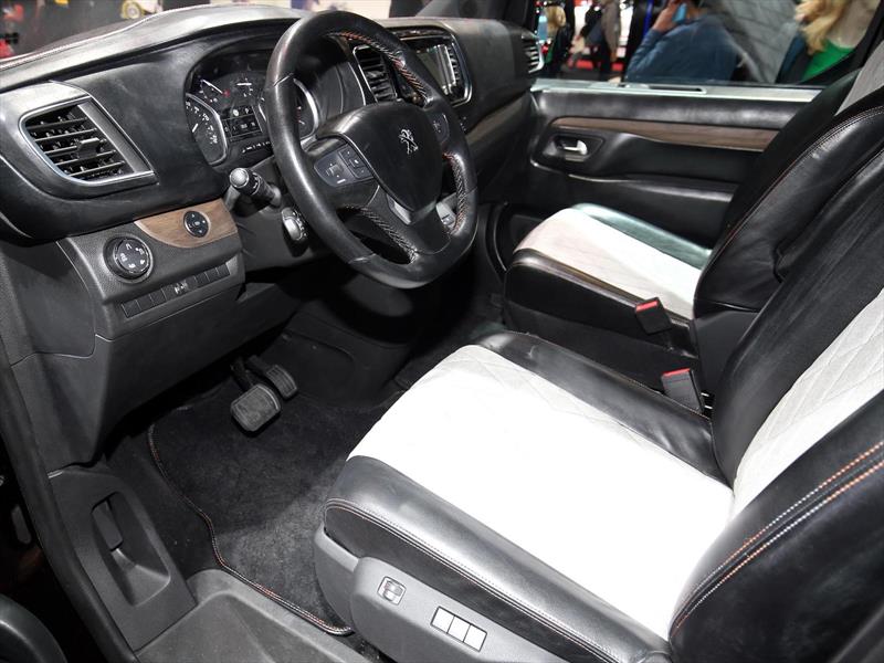 Peugeot Traveller i-Lab Concept