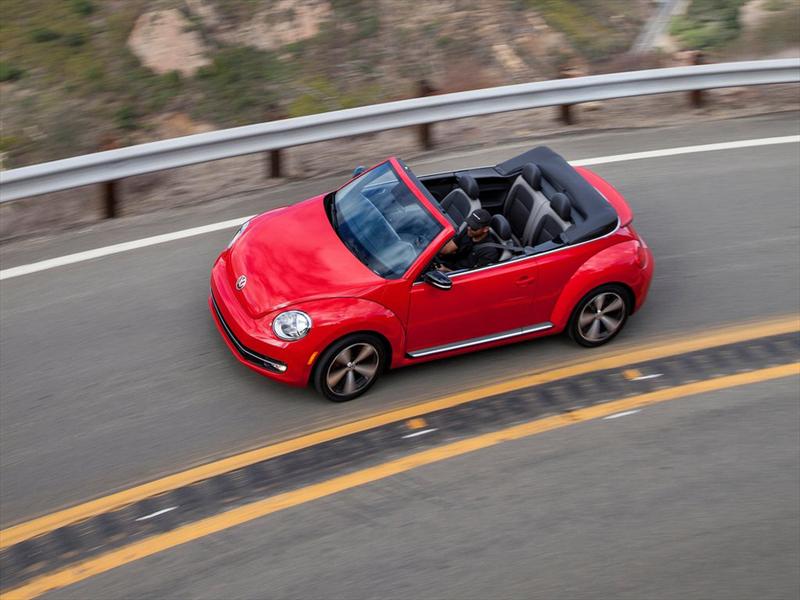 Top 10: Volkswagen Beetle Cabrio 2013