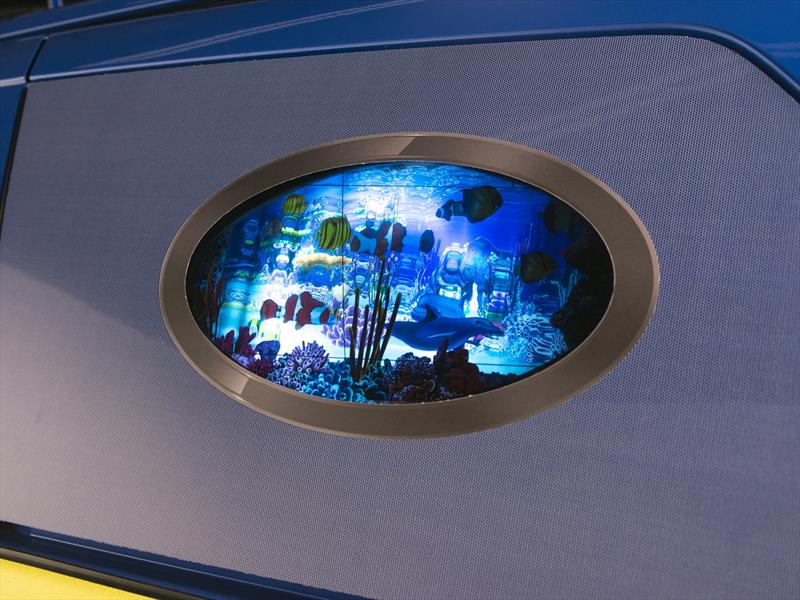 Toyota Sienna inspirado en Bob Esponja