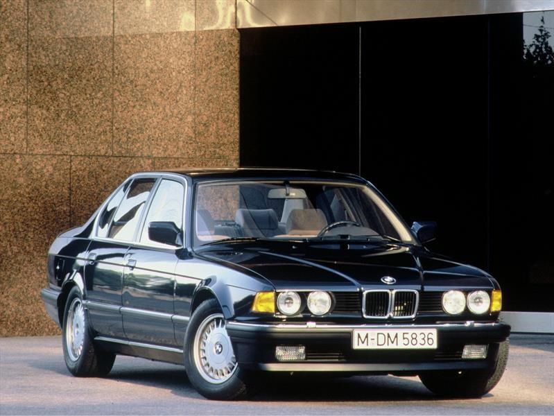 BMW Serie 7 E32 - Segunda generación (1986-1994)