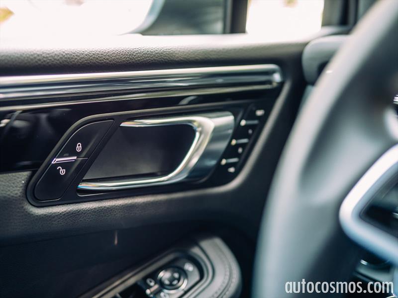 Porsche Macan 2015