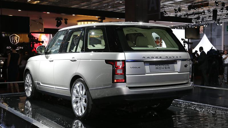 Land Rover nueva Range Rover debuta en París 2012