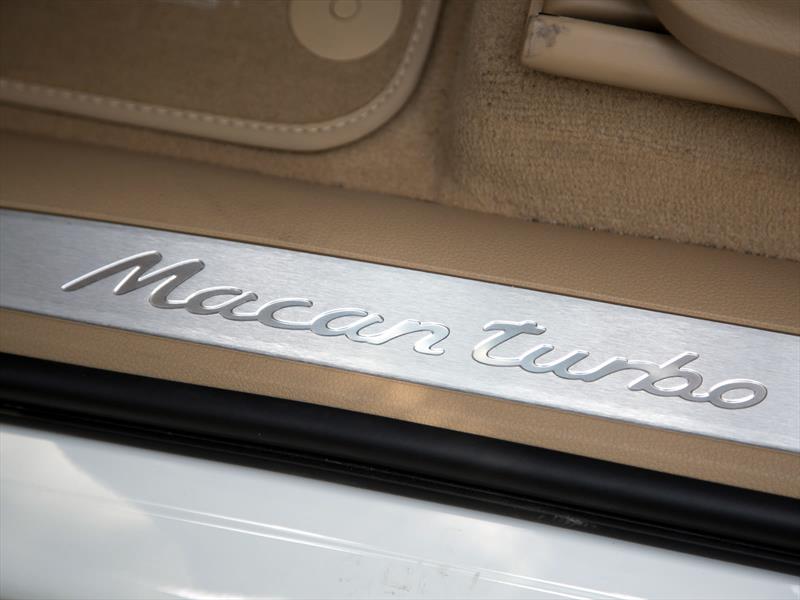 Porsche Macan 2015