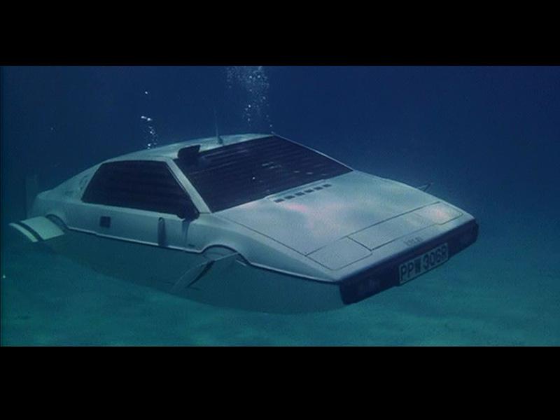 Top 10: Lotus Esprit S1 de James Bond