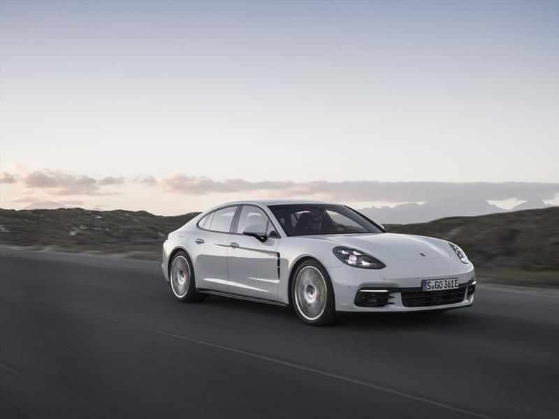 Porsche Panamera 4 E-Hybrid