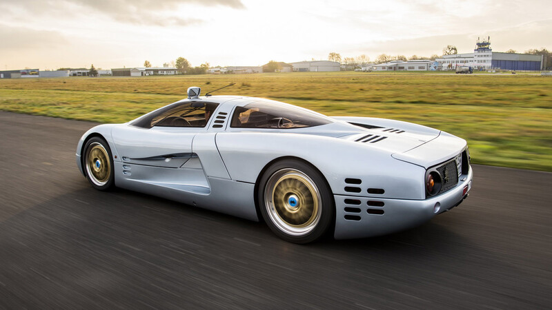 Isdera Commendatore 112i