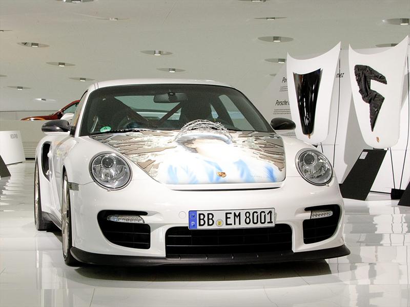 Obras de Arte en los Cofres de 20 Porsche 911 GT2