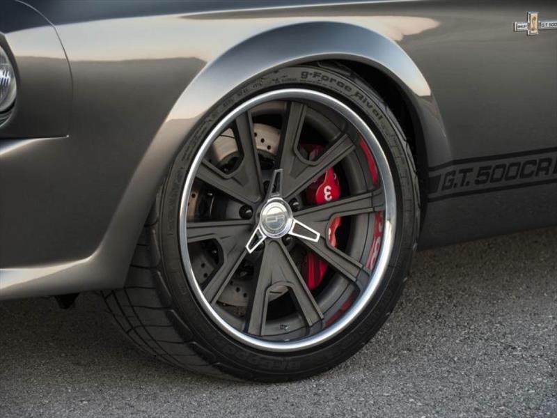 Shelby Mustang GT500CR por Classic Recreations