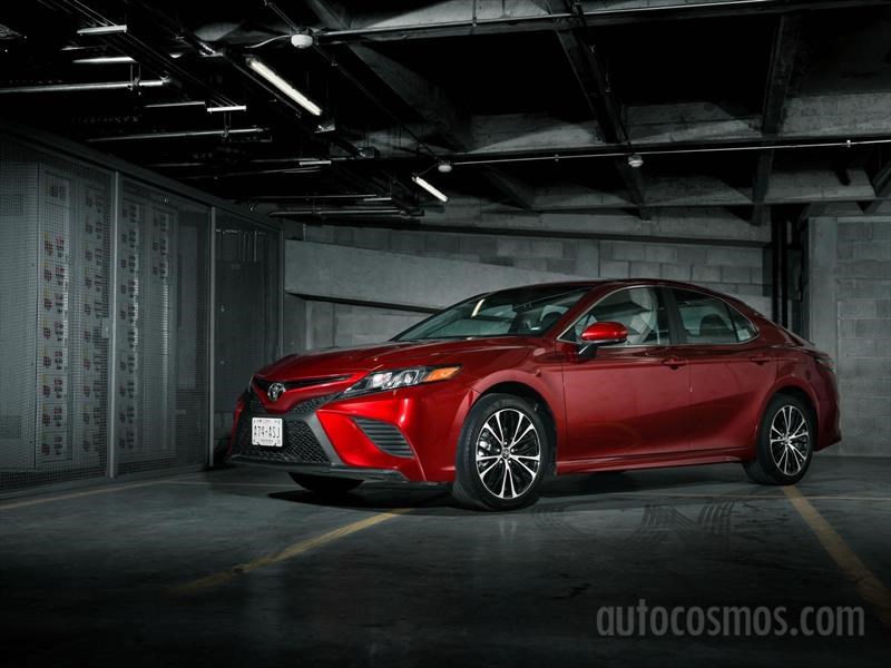 Toyota Camry 2018