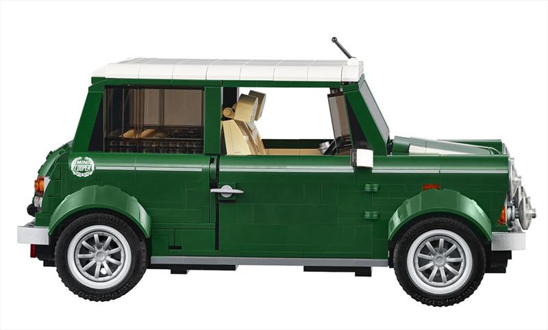 Mini Cooper creado por Lego