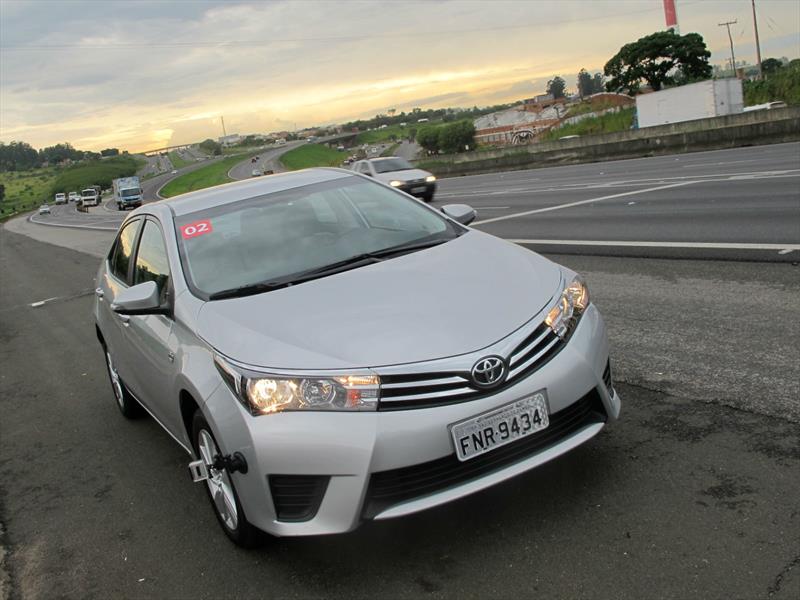 Manejamos el nuevo Toyota Corolla