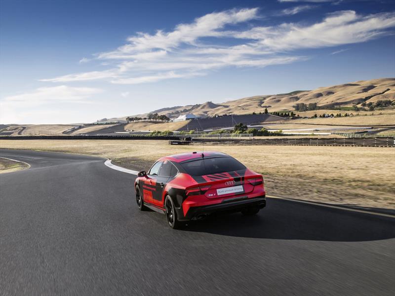 Audi RS7 piloted driving concept