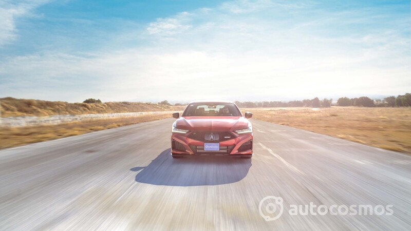 Acura  TLX Type S 2022 a prueba