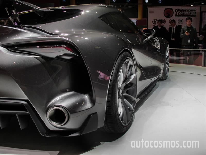 Toyota en el Salón de Buenos Aires 2015