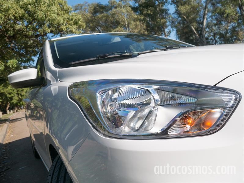 Ford Ka+ (sedán) a prueba