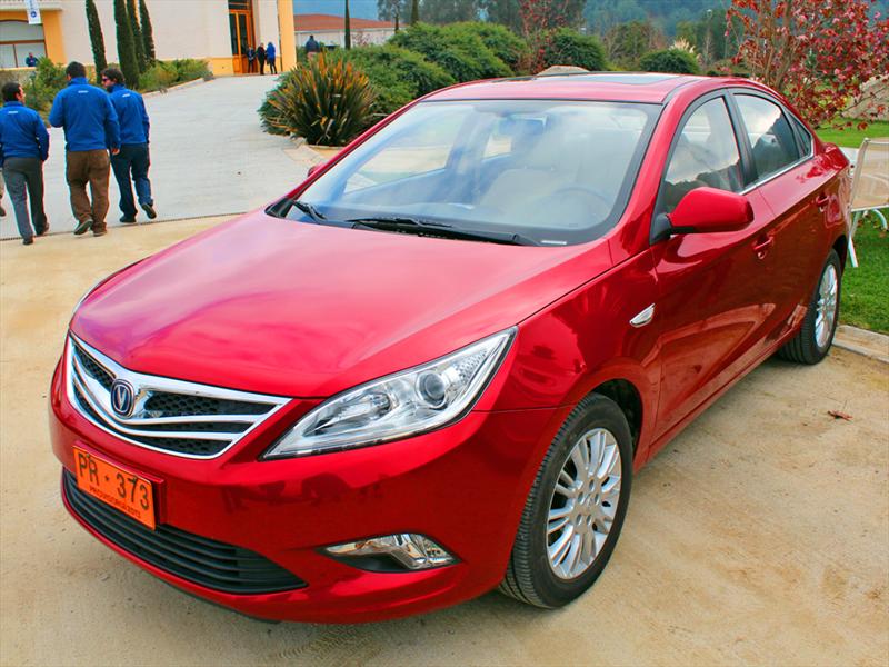 Changan EADO Lanzamiento en Chile