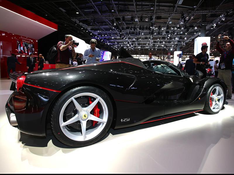 Ferrari LaFerrari Spider