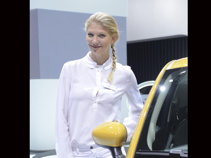 Las chicas del Salón de Frankfurt 2015