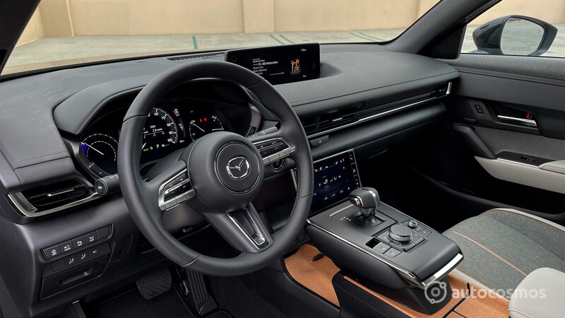 Mazda MX-30 2021, primer contacto en Los Angeles.